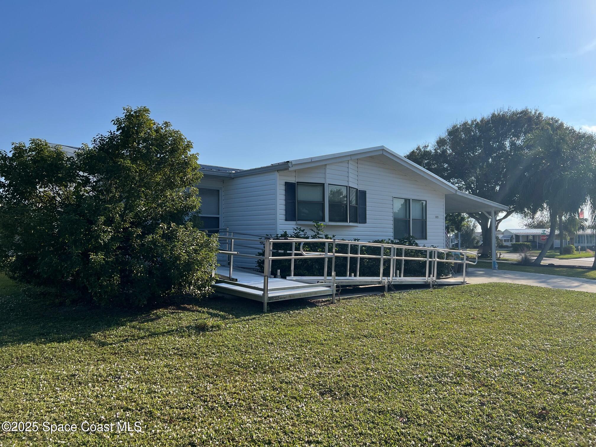 815 Bougainvillea Circle