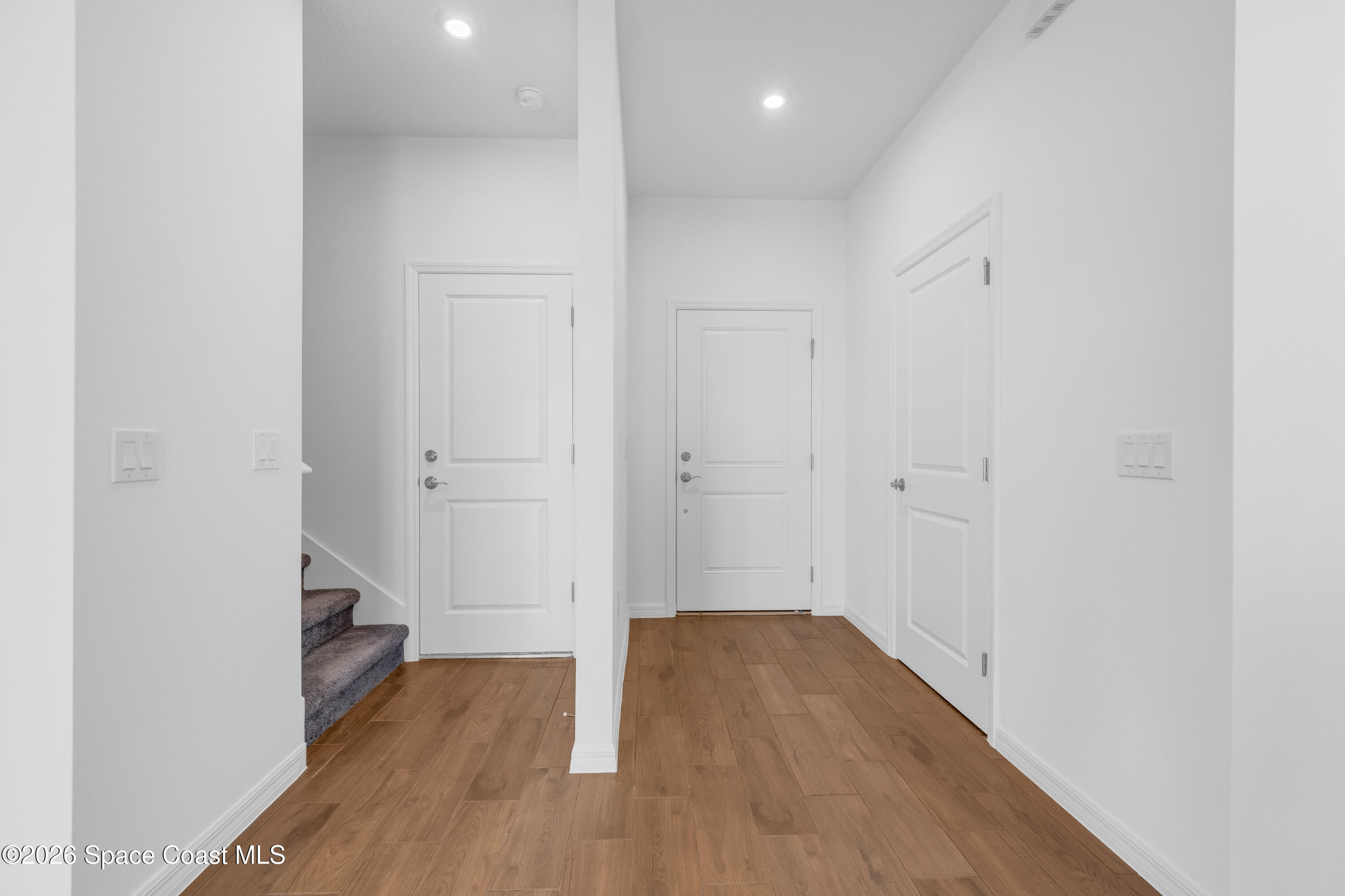 897 Castleford Avenue NE