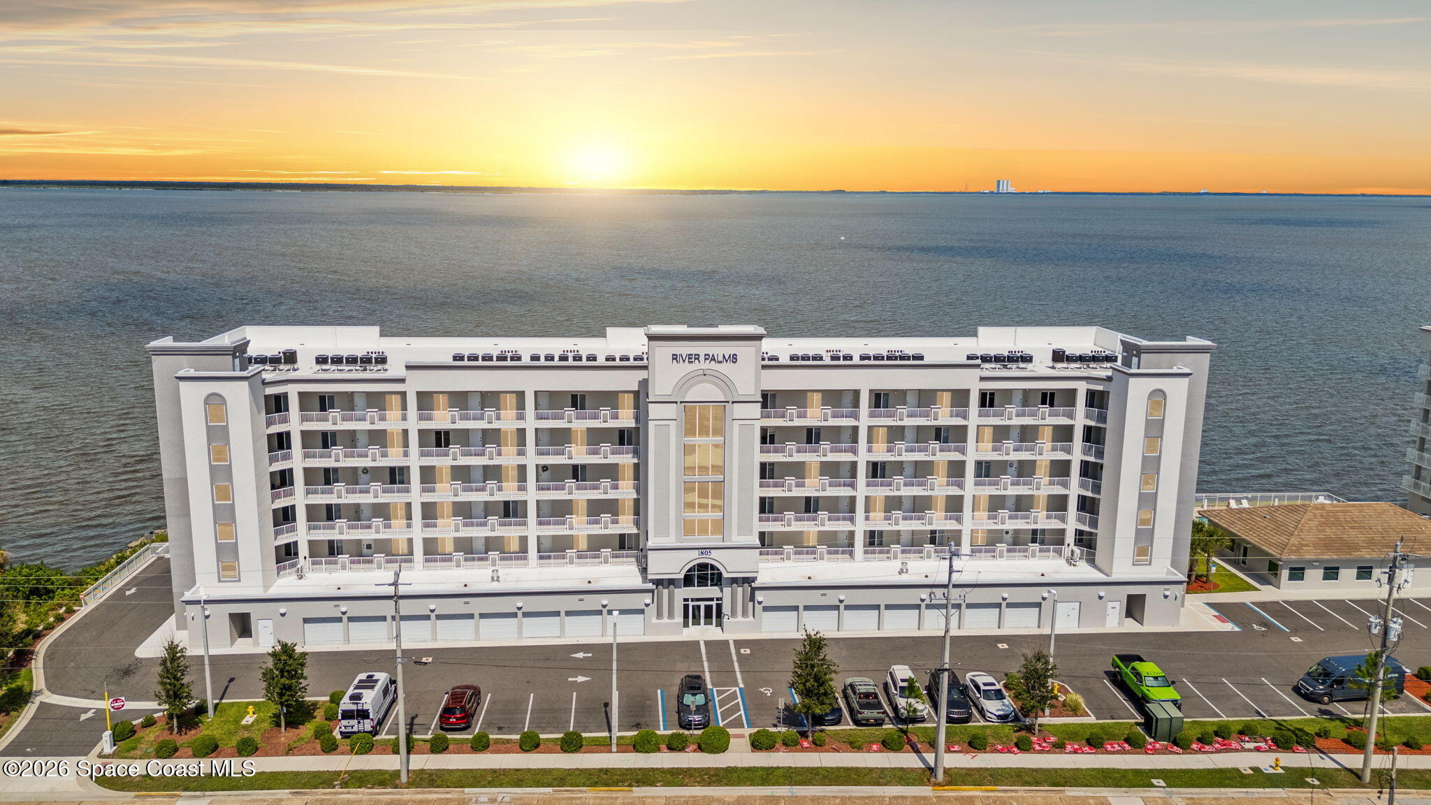 1805 Riverside Drive 503