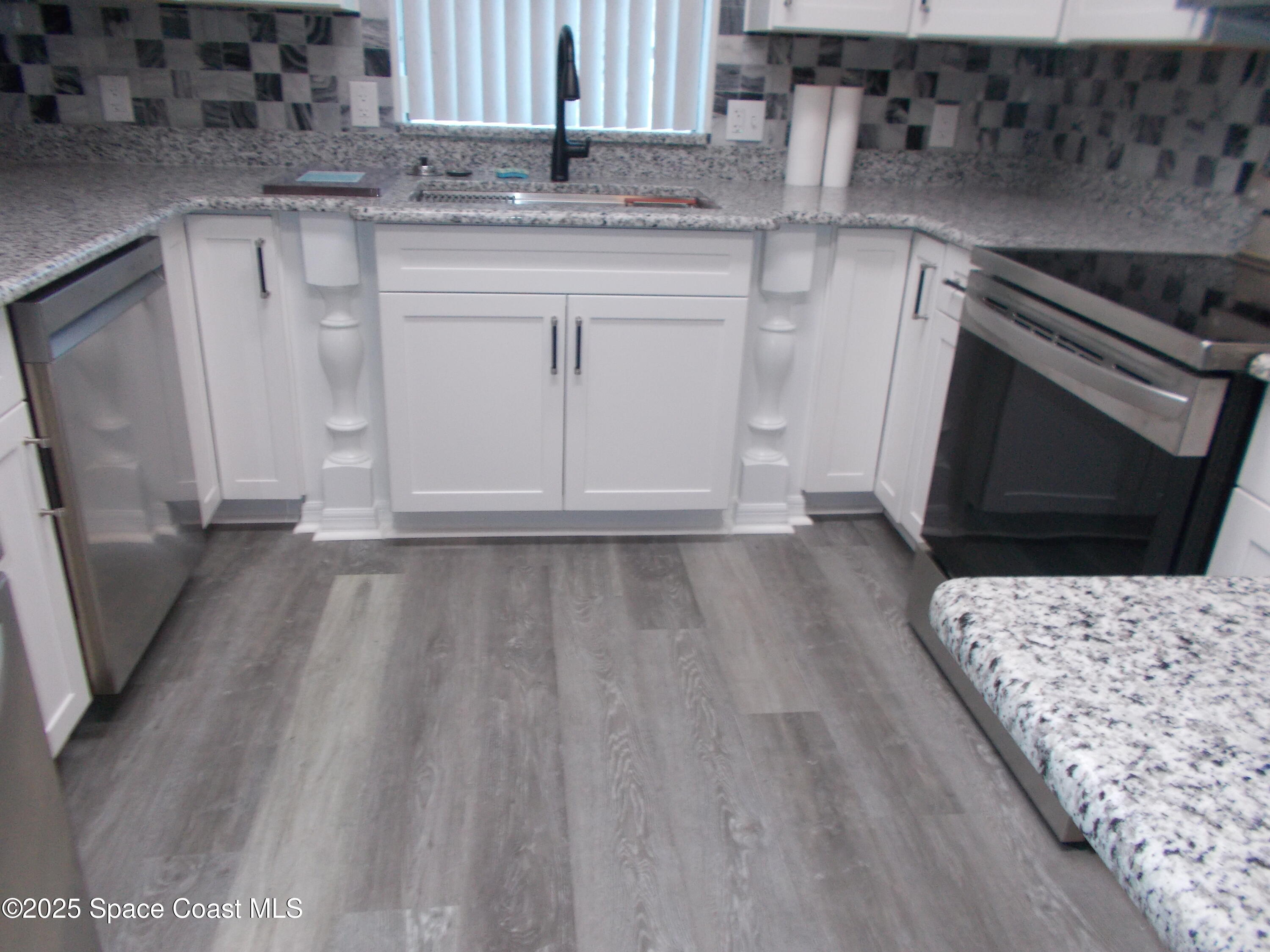 658 SE Marlin Circle SE