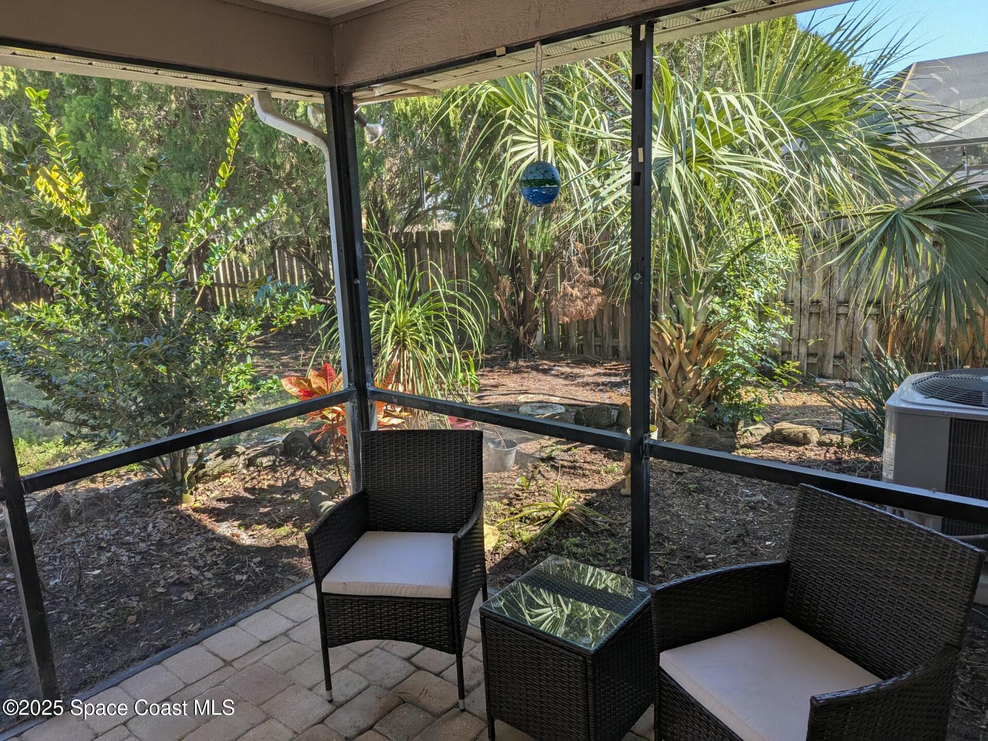 616 Fishtail Palm Boulevard