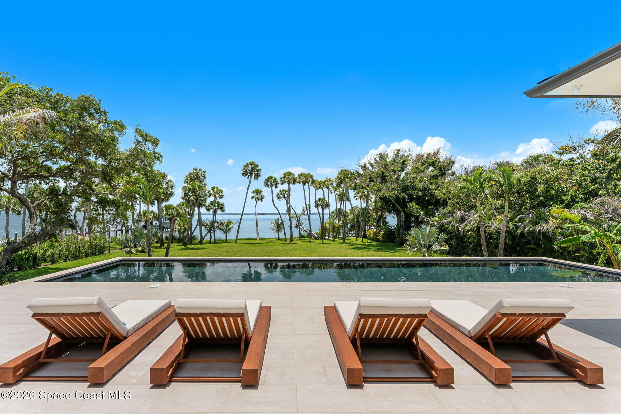7866 Casuarina Drive