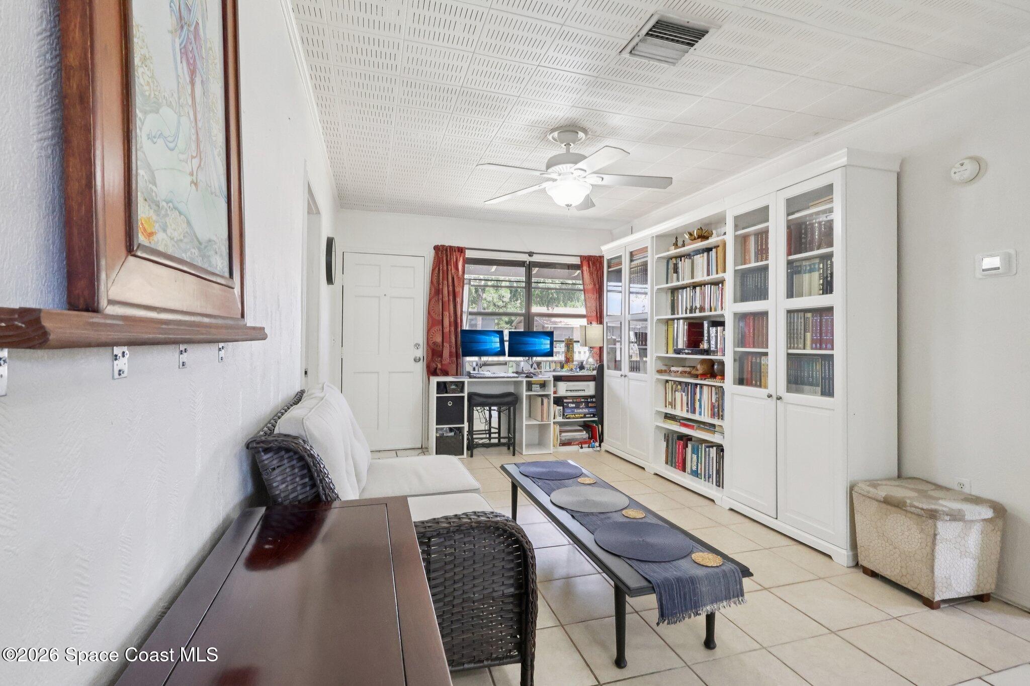 1529 Mac Arthur Lane