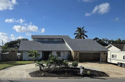 Photo of 725 Puesta Del Sol Plaza, Indialantic, FL 32903 (MLS # 1061104)