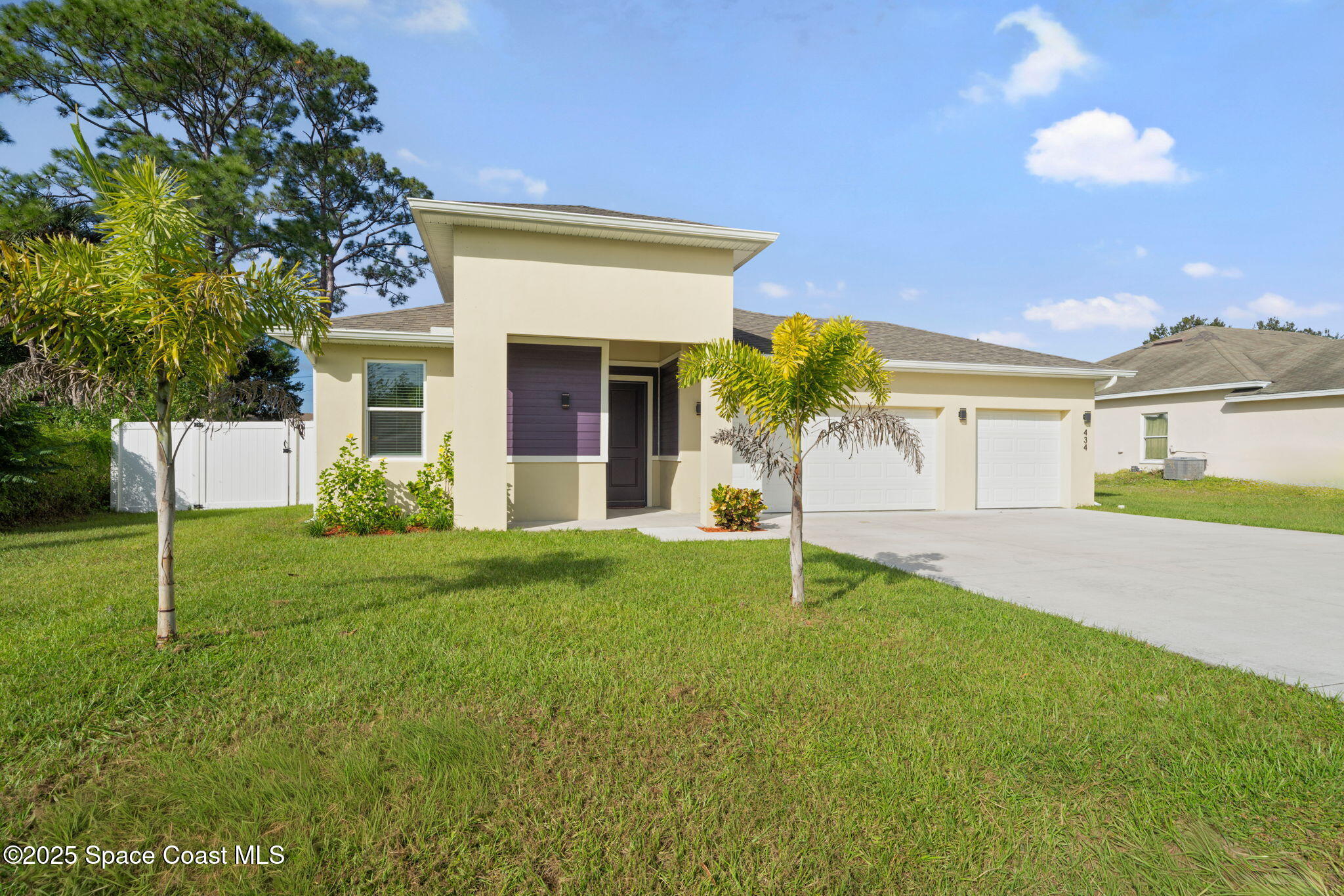 434 Borraclough Avenue NW