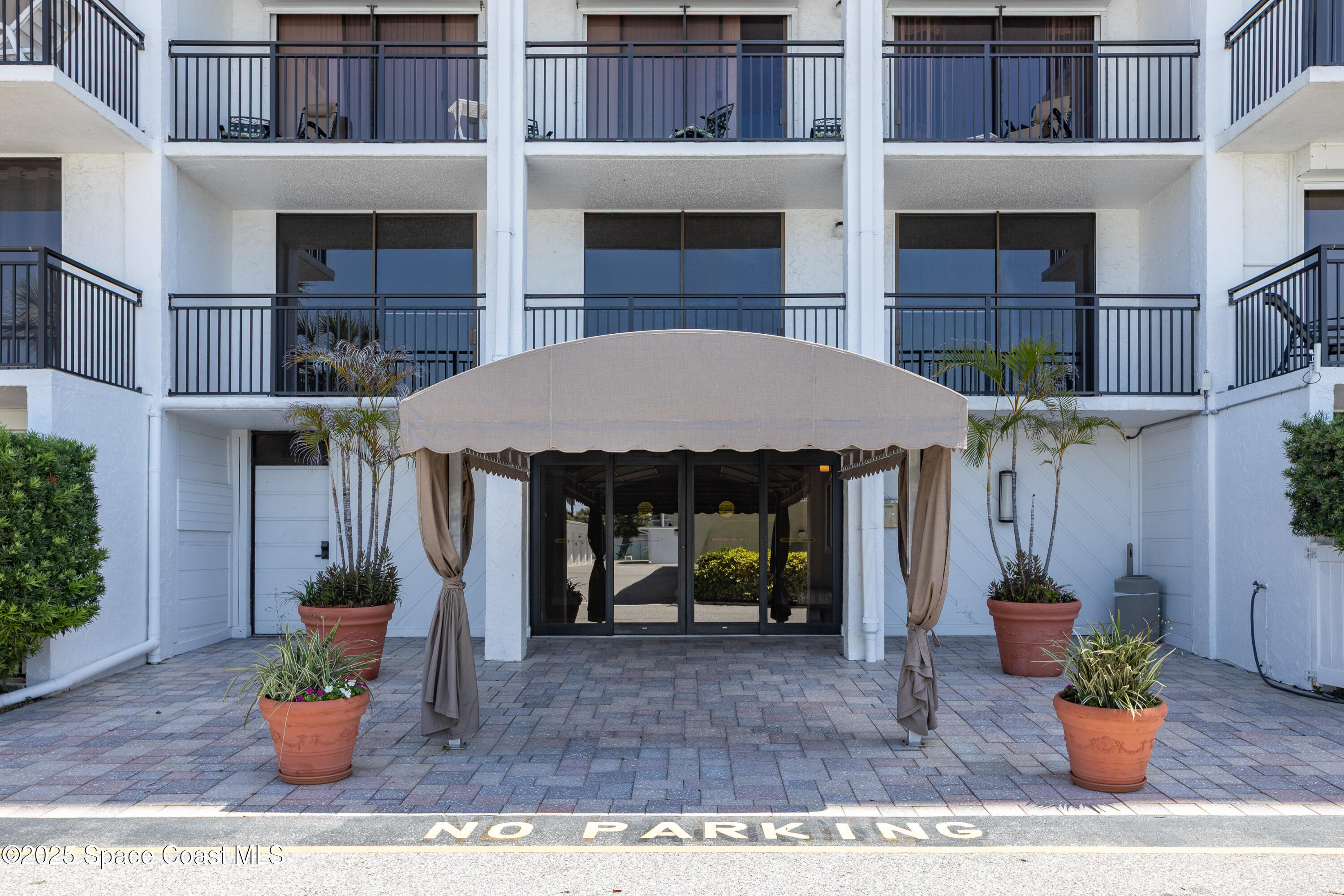 2100 N Atlantic Avenue 1104