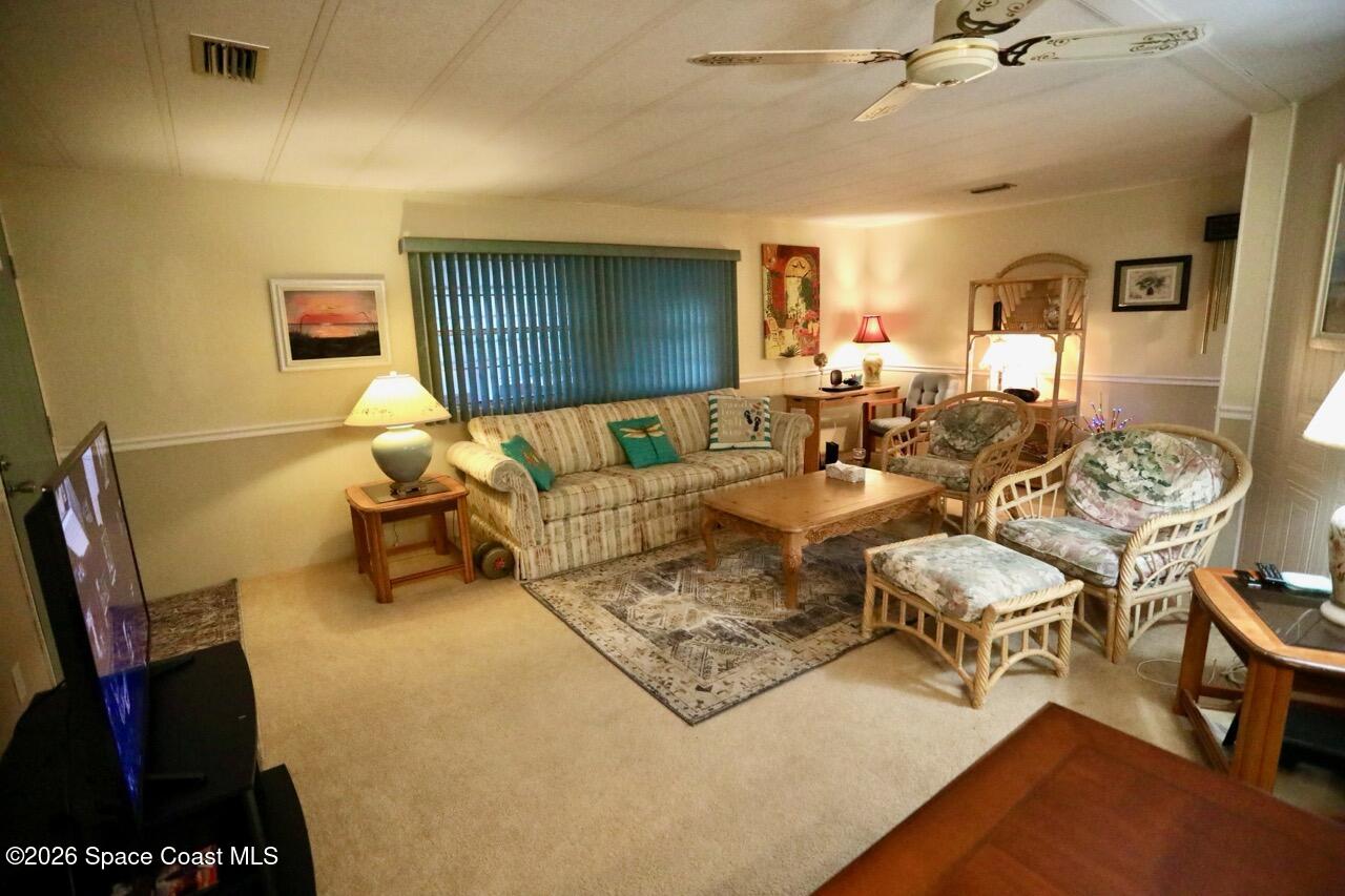 525 Kimberly Circle S