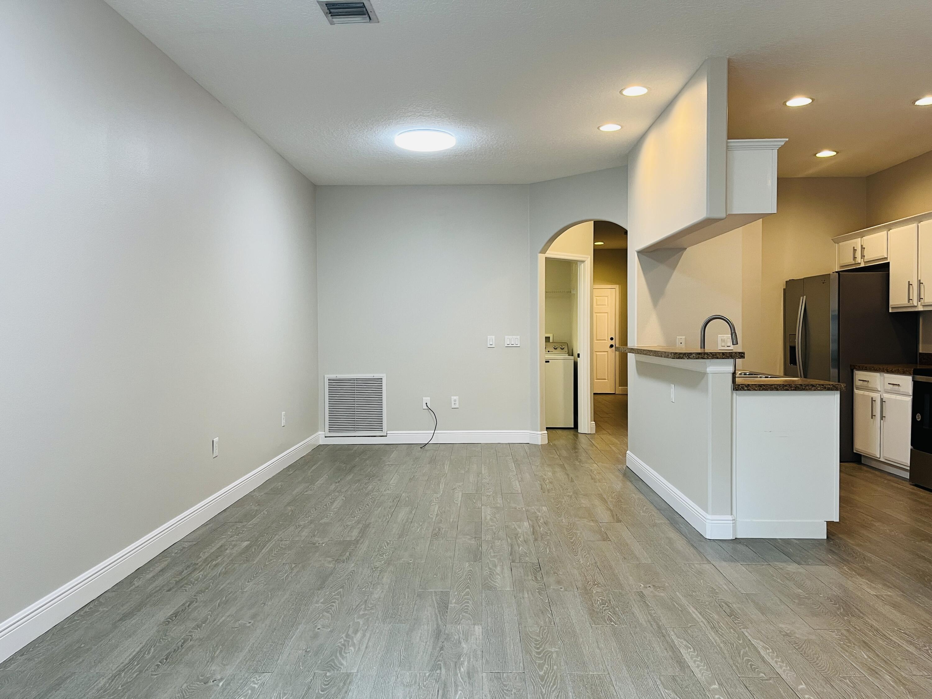 117 Anchorage Avenue 6