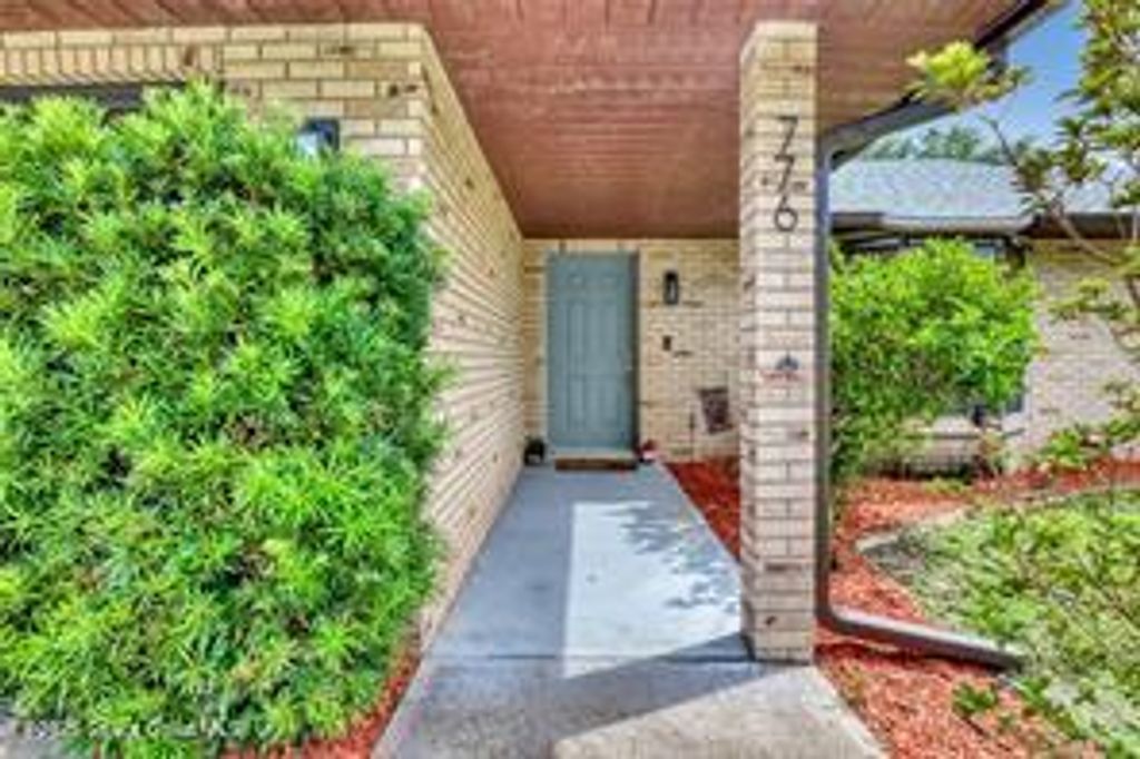Photo of 776 Beacon Street NW, Palm Bay, FL 32907 (MLS # 1057648)