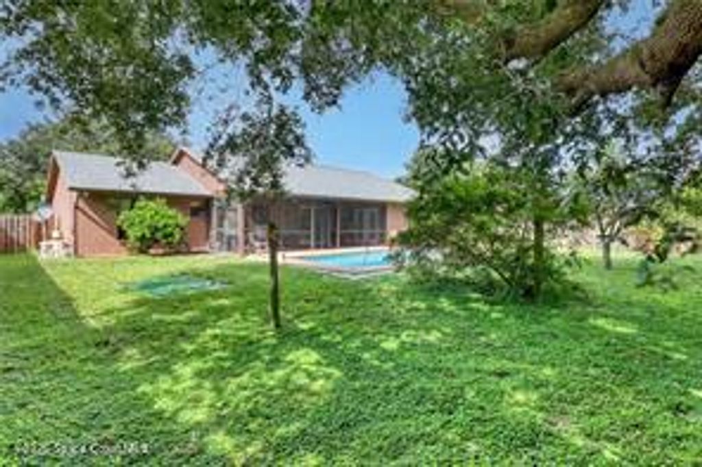 Photo of 776 Beacon Street NW, Palm Bay, FL 32907 (MLS # 1057648)