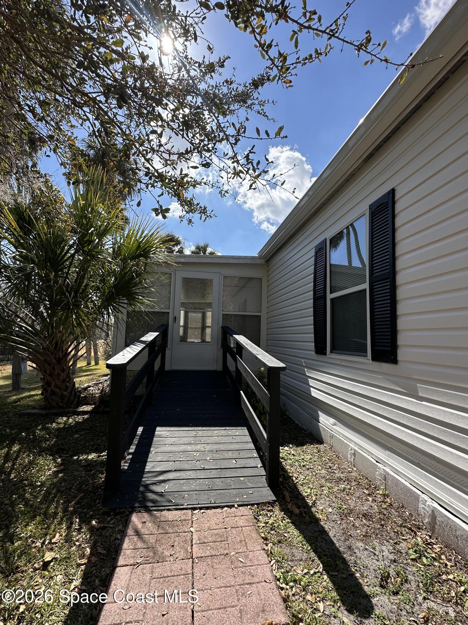 3995 Gatewood Street