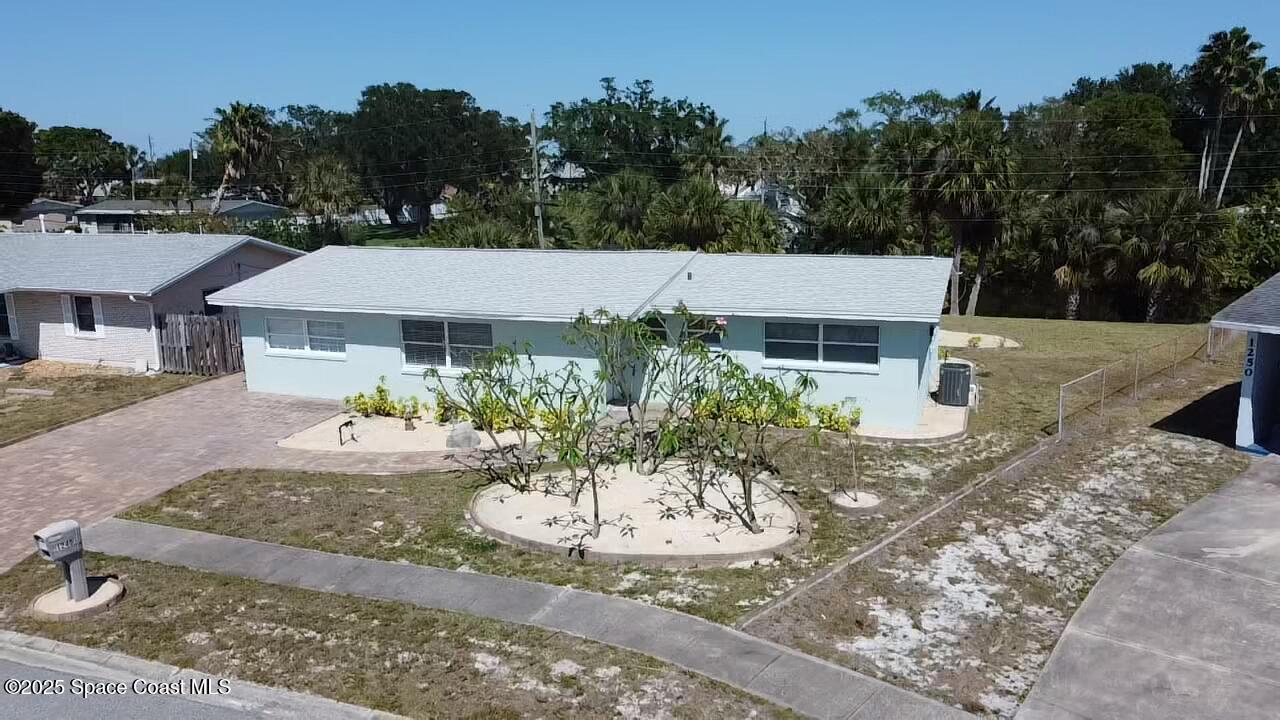 1240 Colby Lane