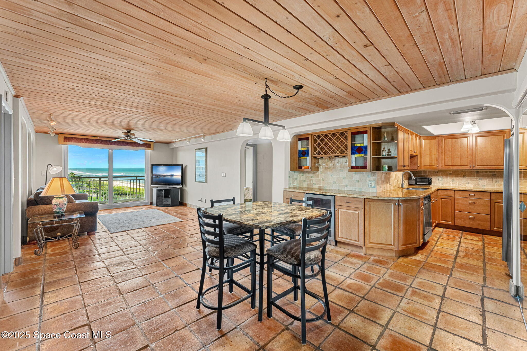 877 N Highway A1a 602