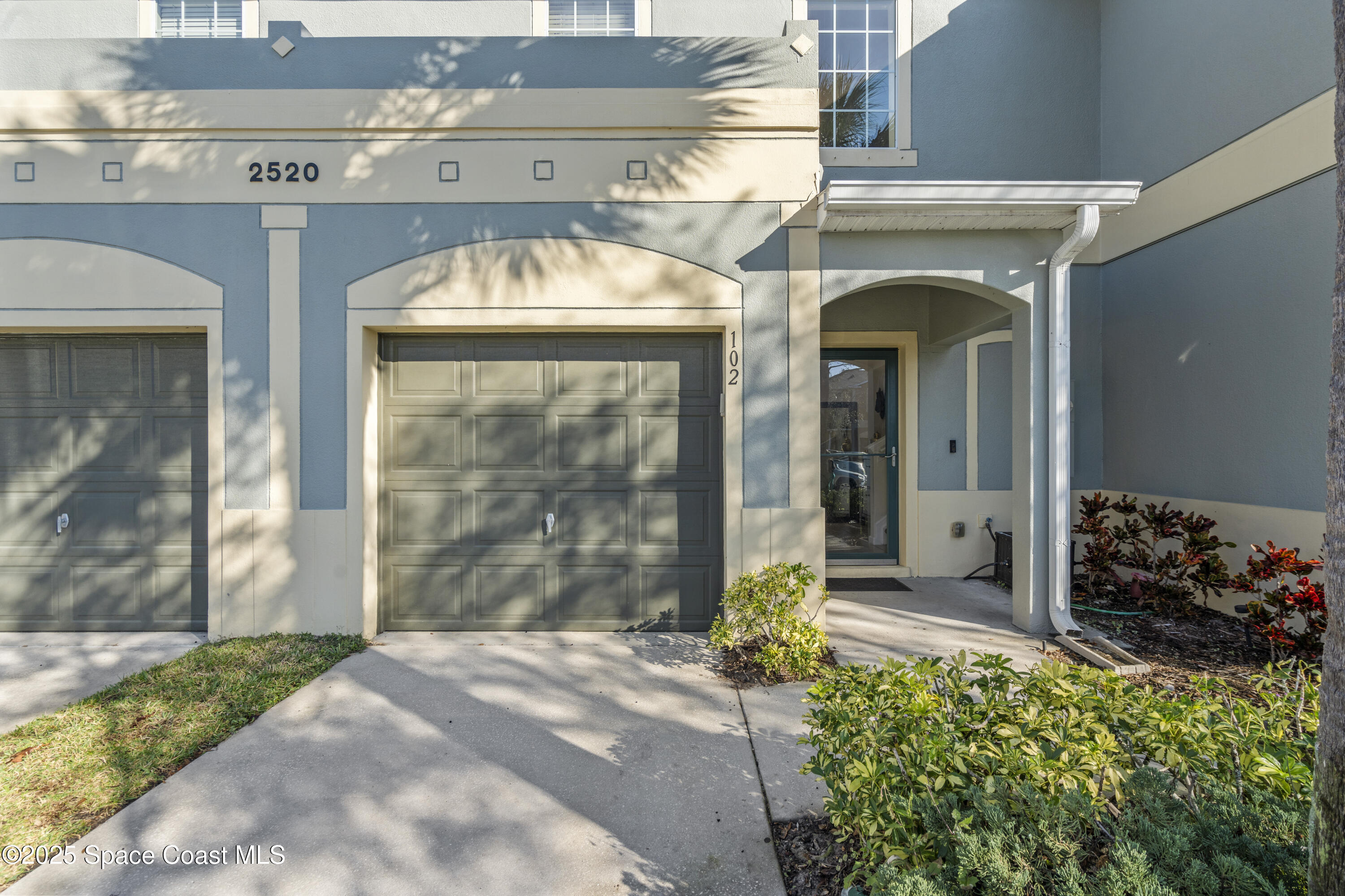 2520 Revolution Street 102