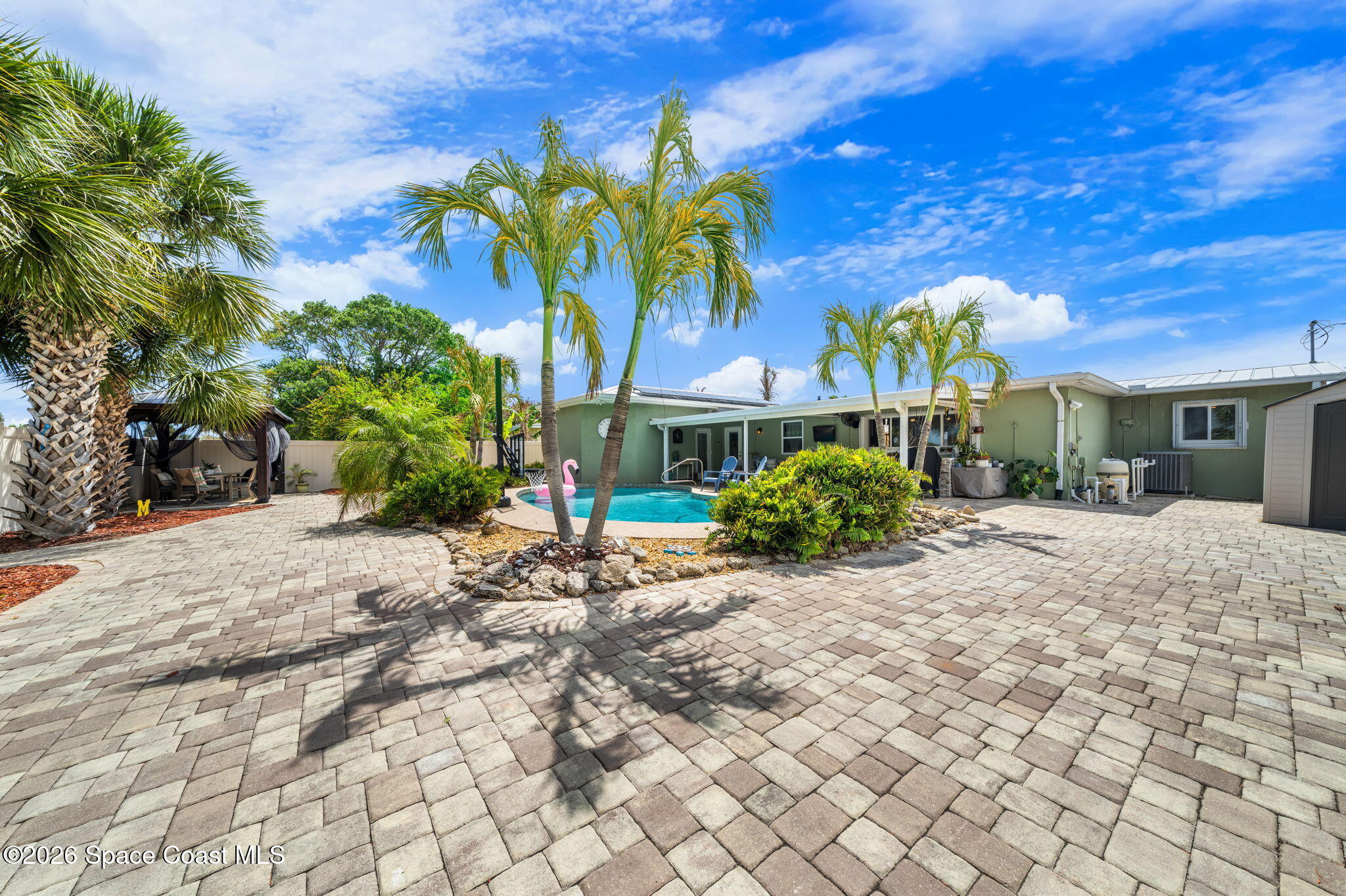 121 Algonquin Terrace