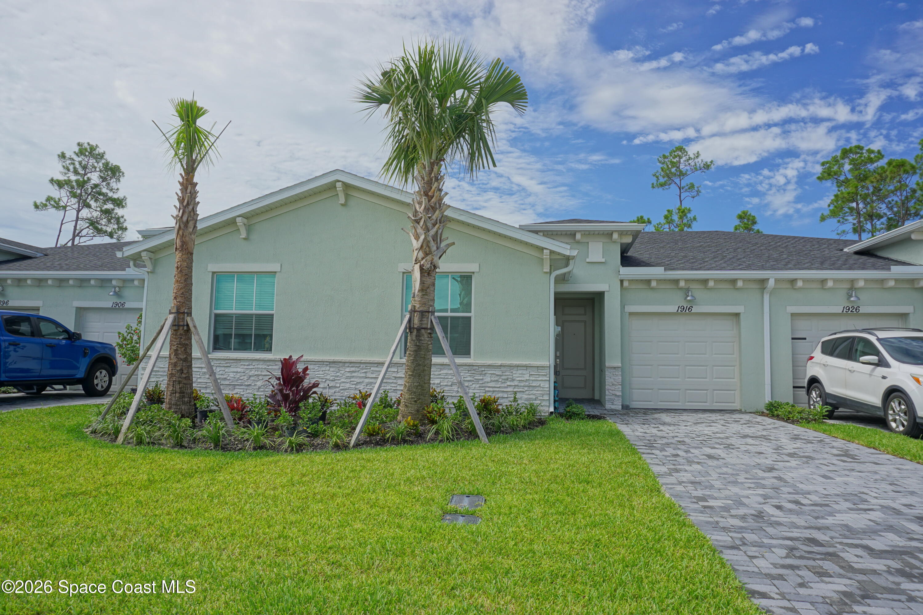 1916 Cerulean Drive NW