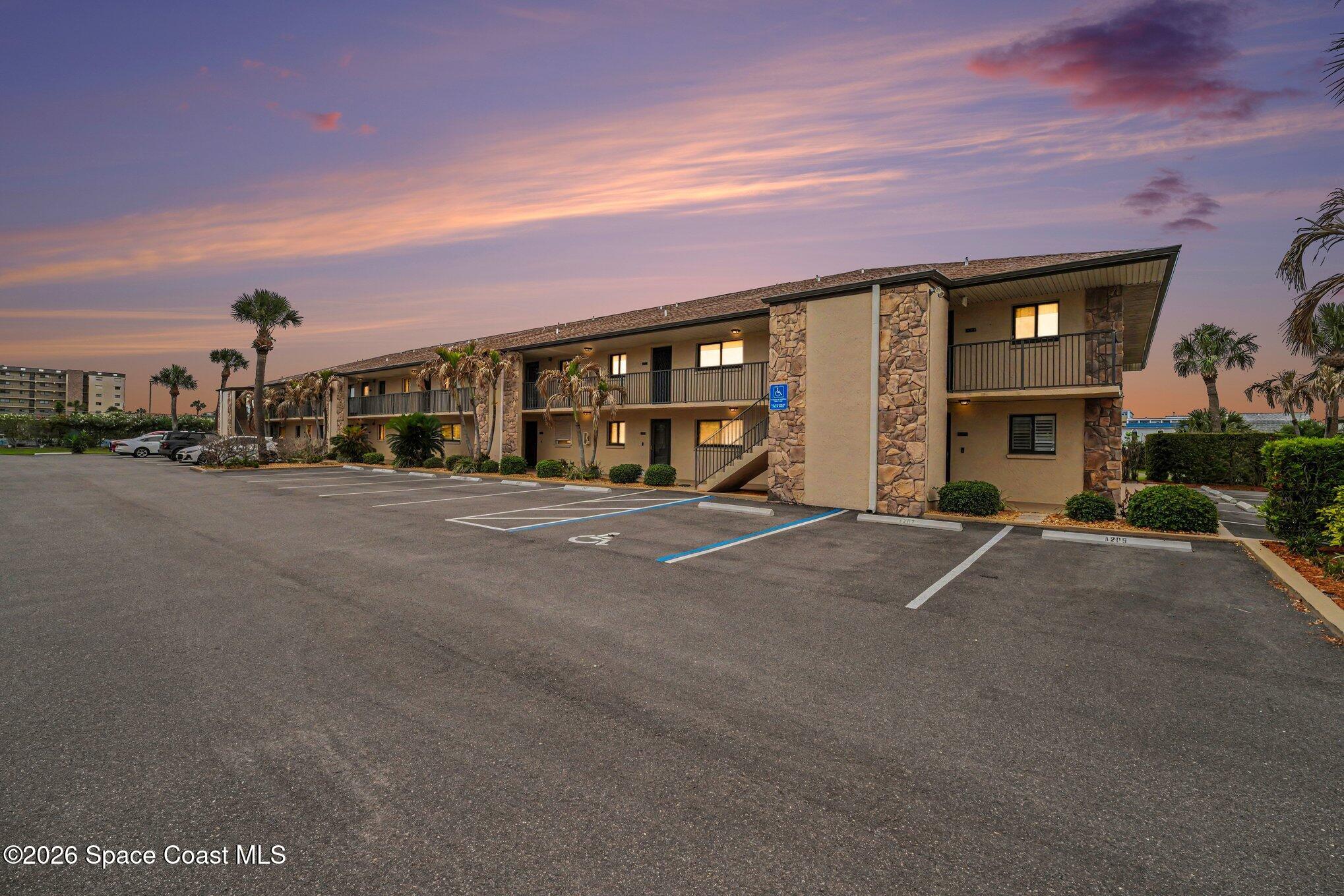 3160 N Atlantic Avenue A106