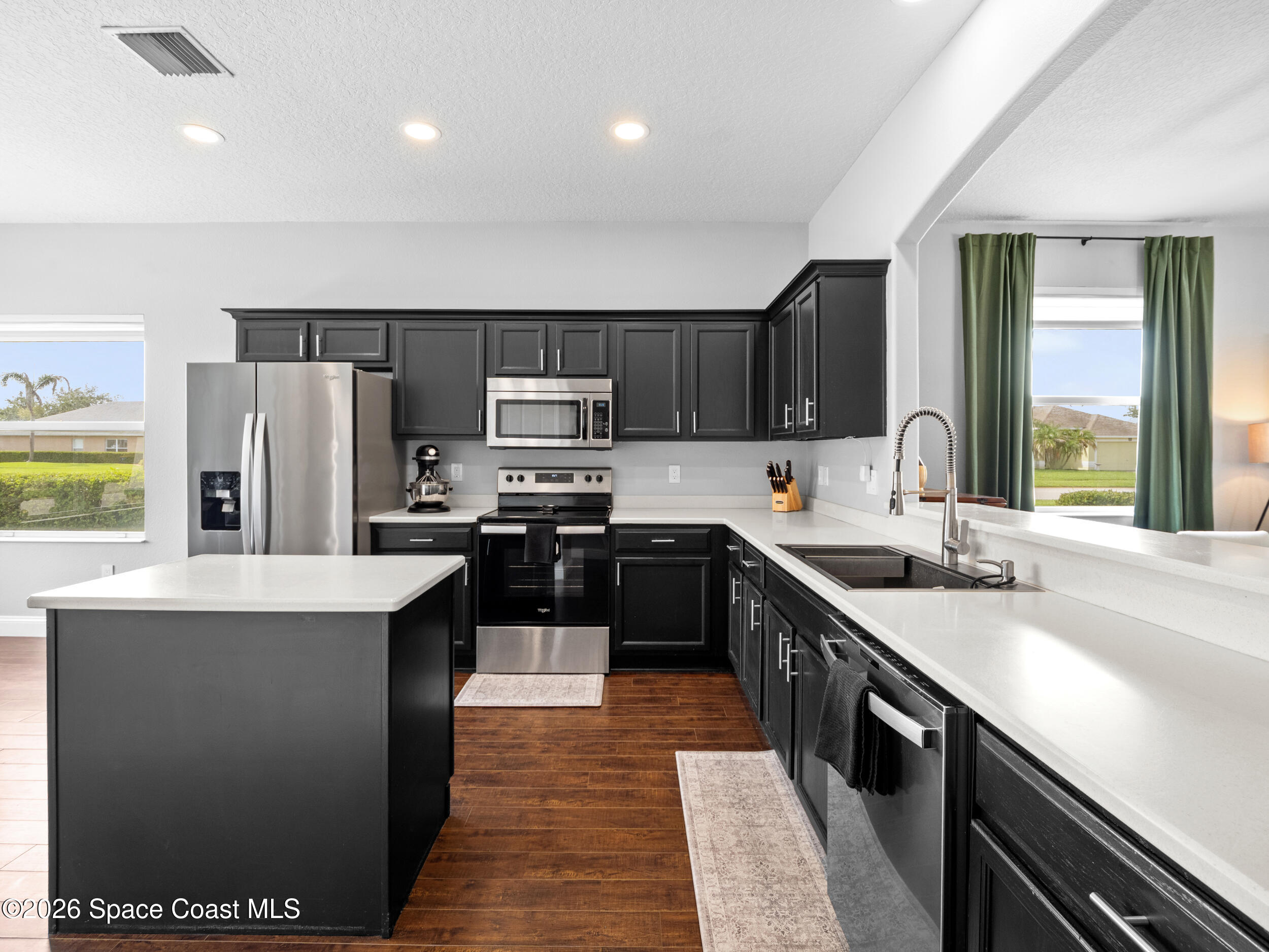 1401 Bridgeport Circle
