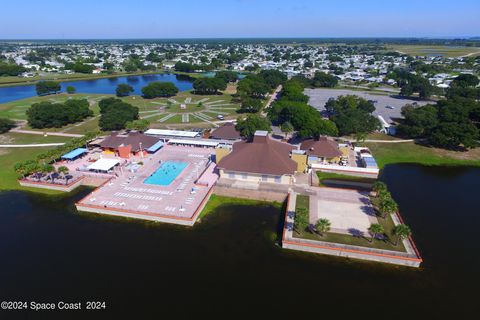 A home in Barefoot Bay