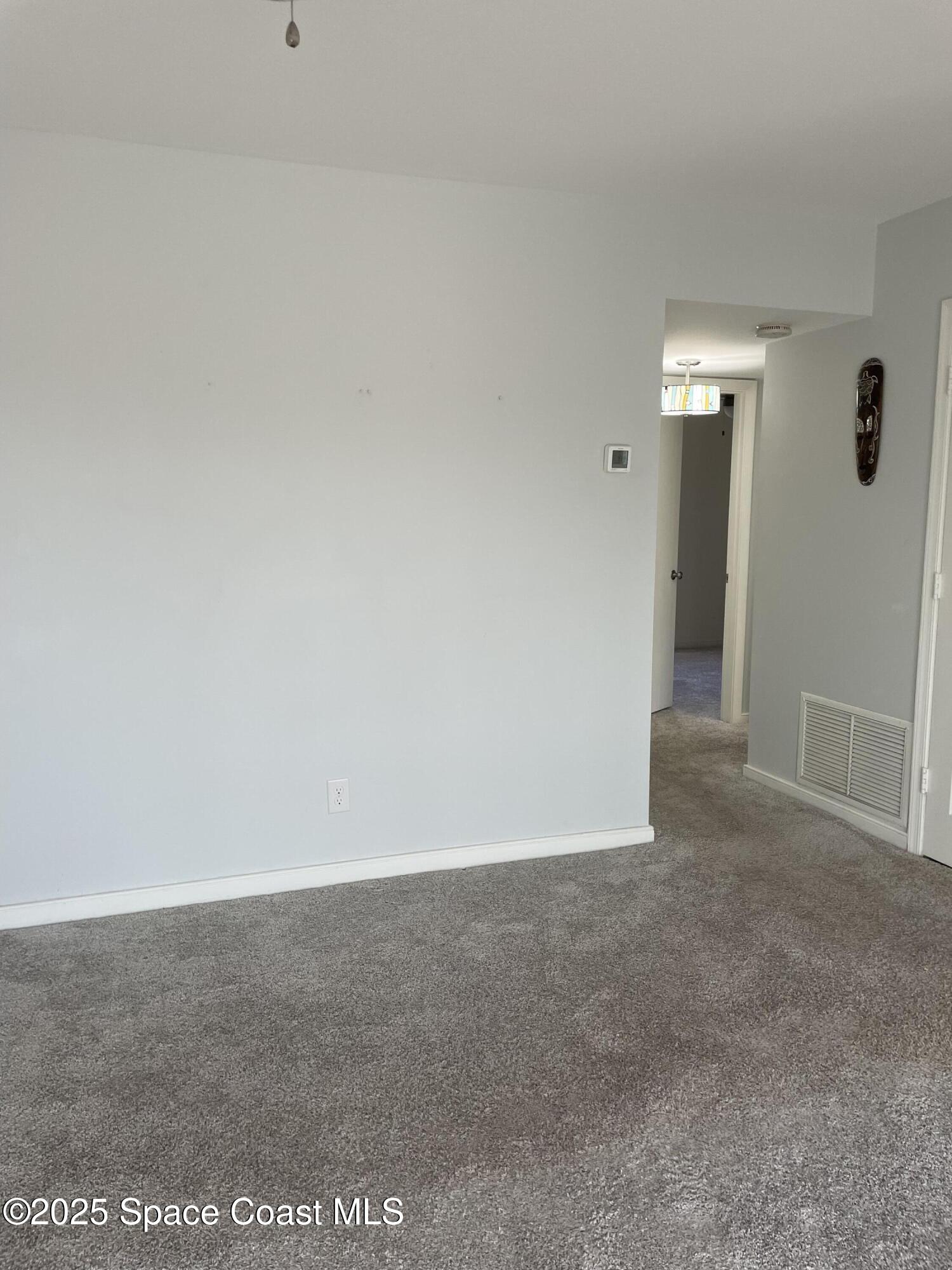 115 E Colonial Court C