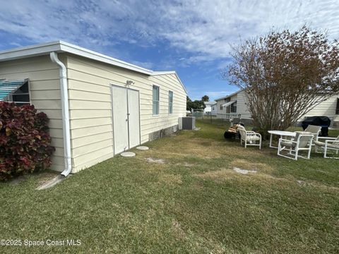 A home in Barefoot Bay