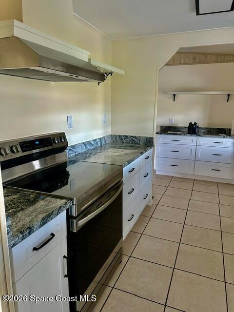 605 Oleander Circle