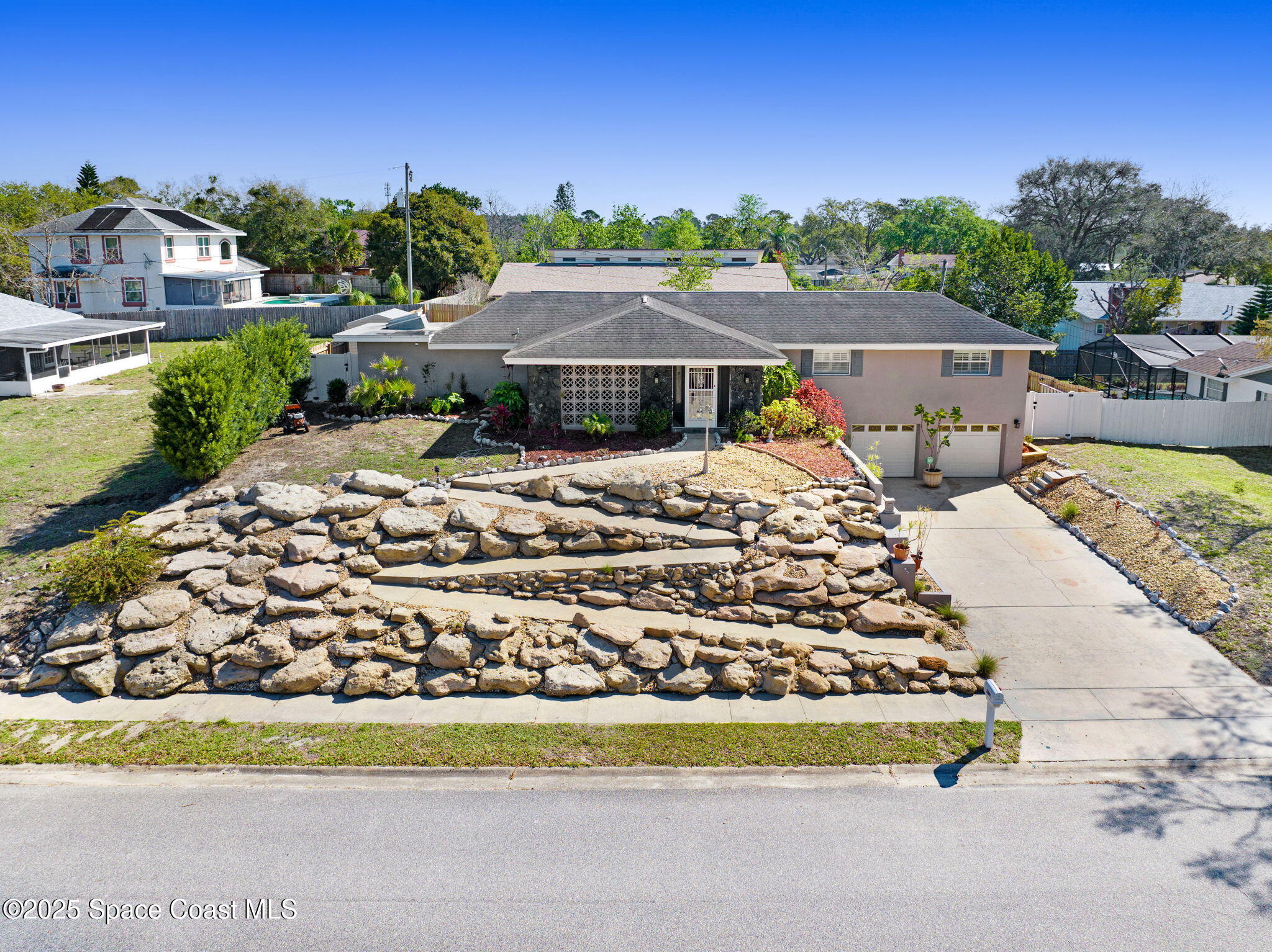 1631 Carriage Drive W
