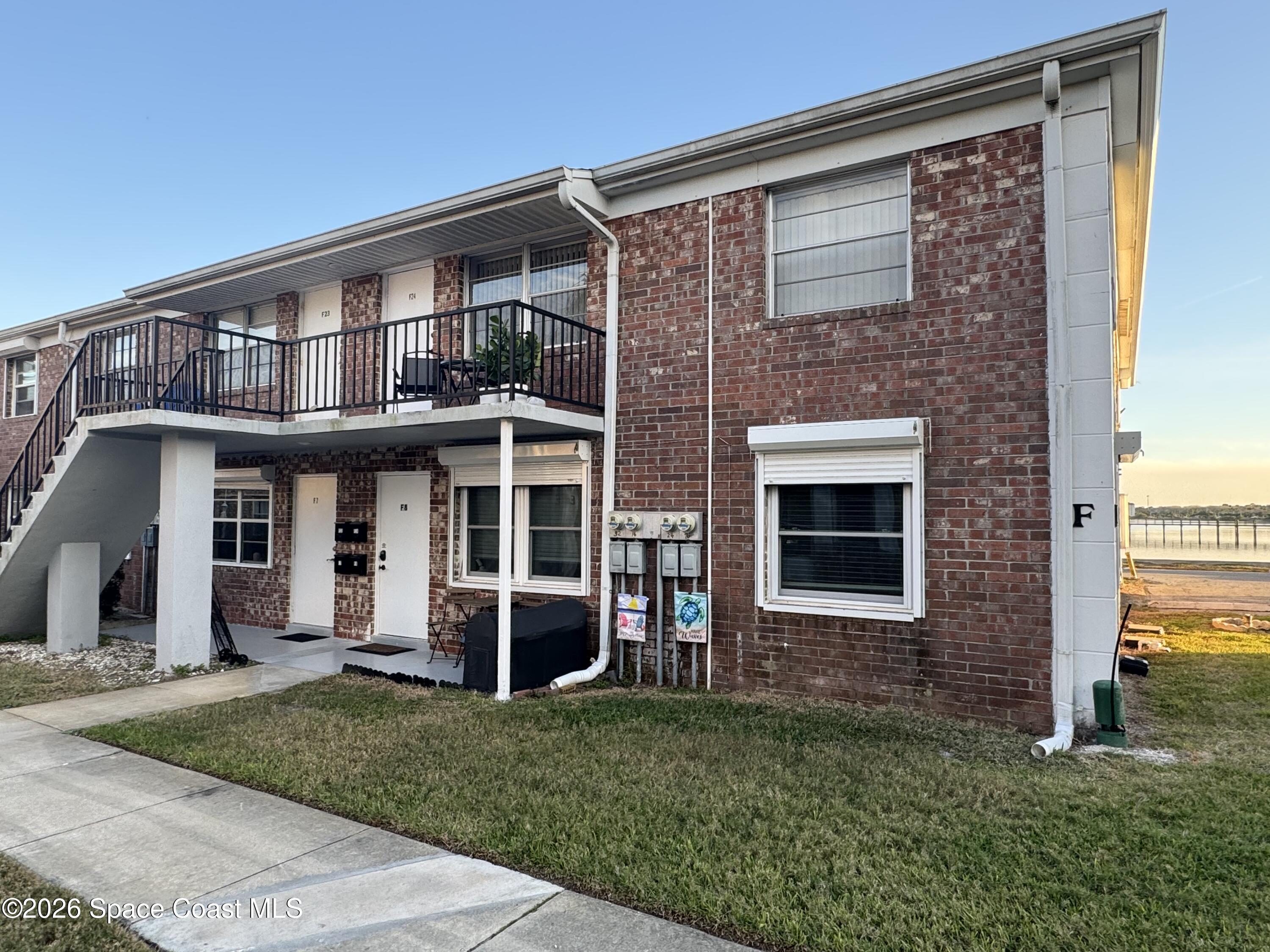190 E OLMSTEAD F8