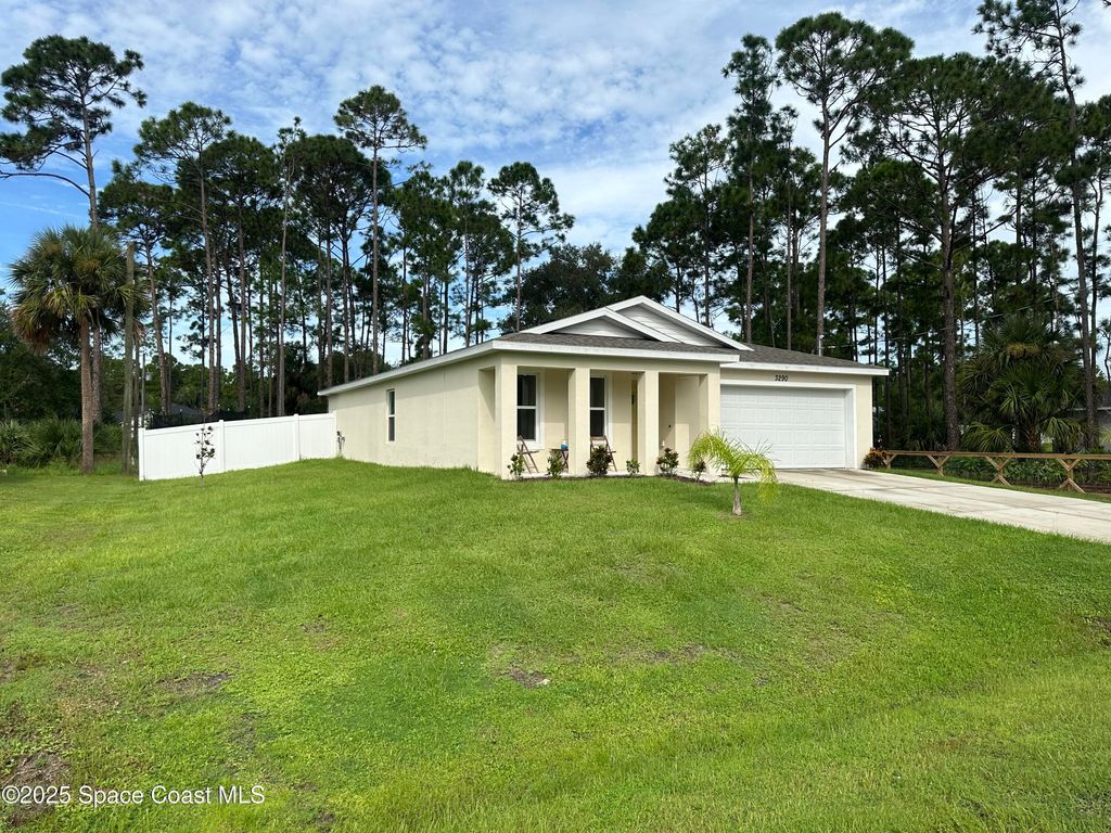 Photo of 3290 Foresman Avenue SE, Palm Bay, FL 32909 (MLS # 1057523)