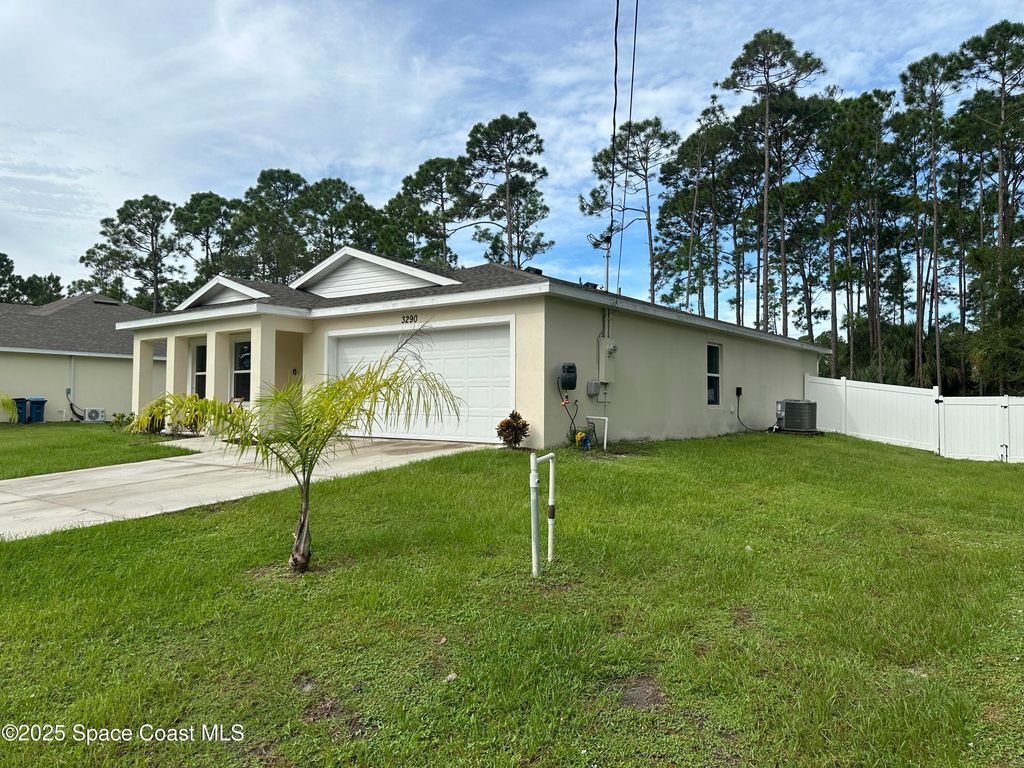 Photo of 3290 Foresman Avenue SE, Palm Bay, FL 32909 (MLS # 1057523)