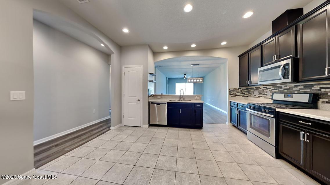 8004 Loren Cove Drive