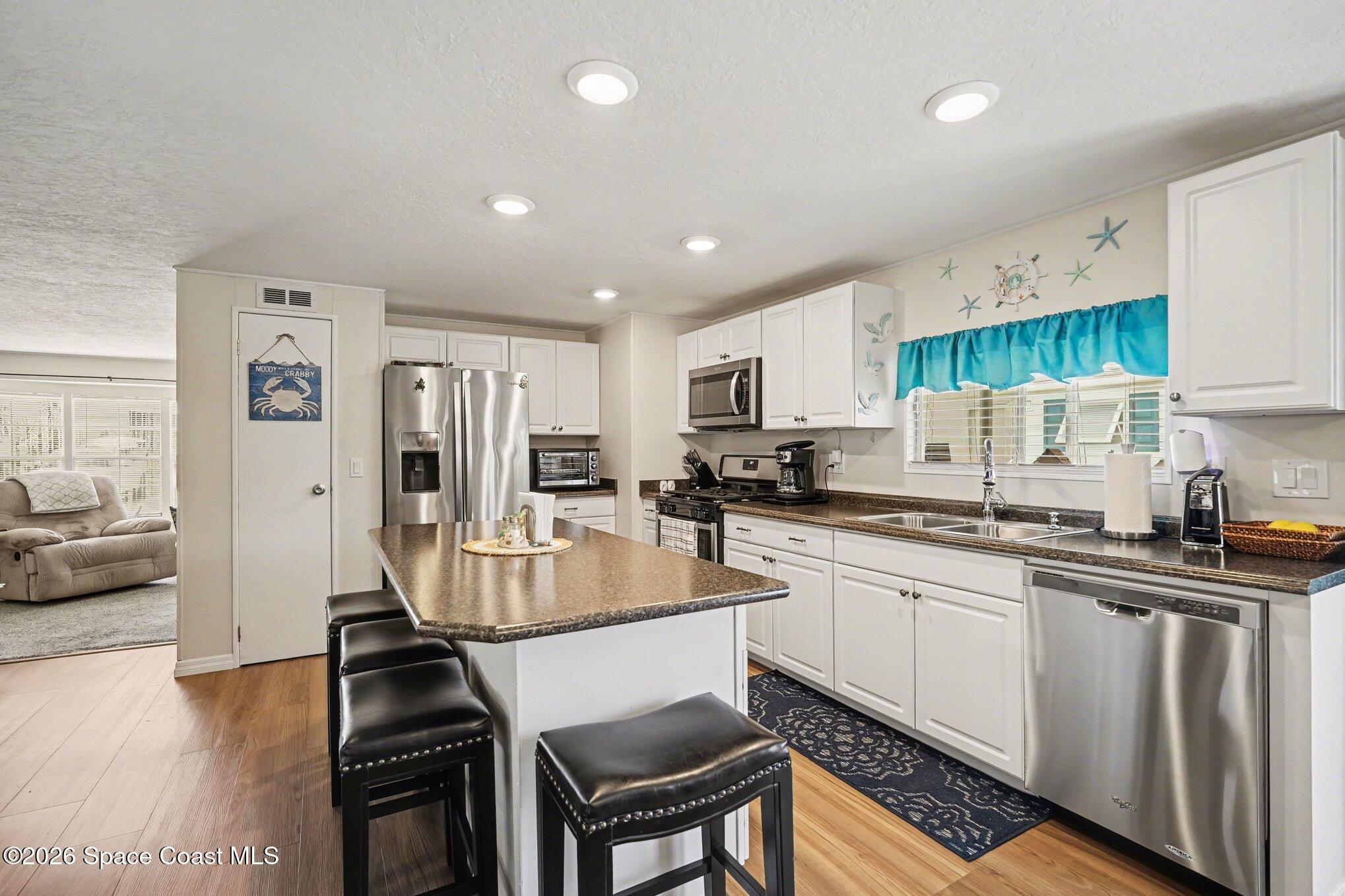 823 Vireo Drive