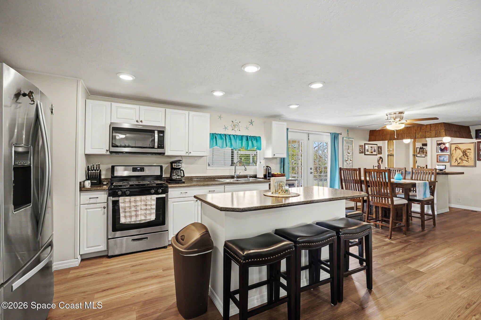 823 Vireo Drive