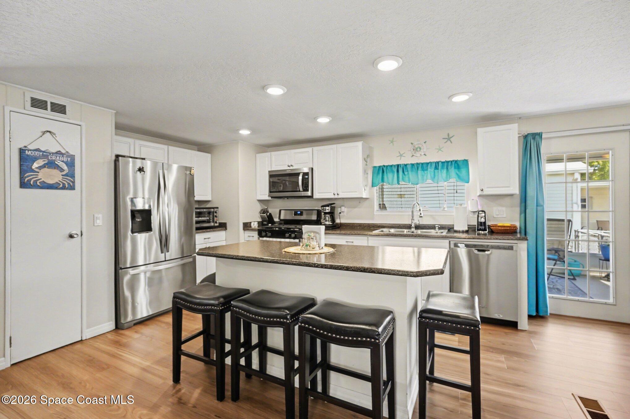 823 Vireo Drive