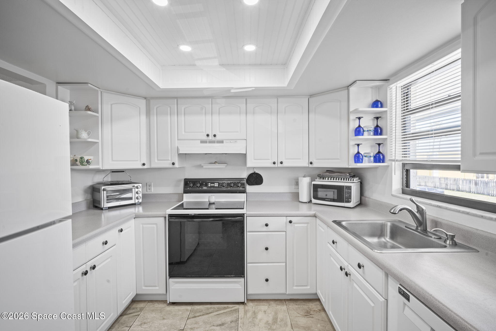 200 Saint Lucie Lane 609