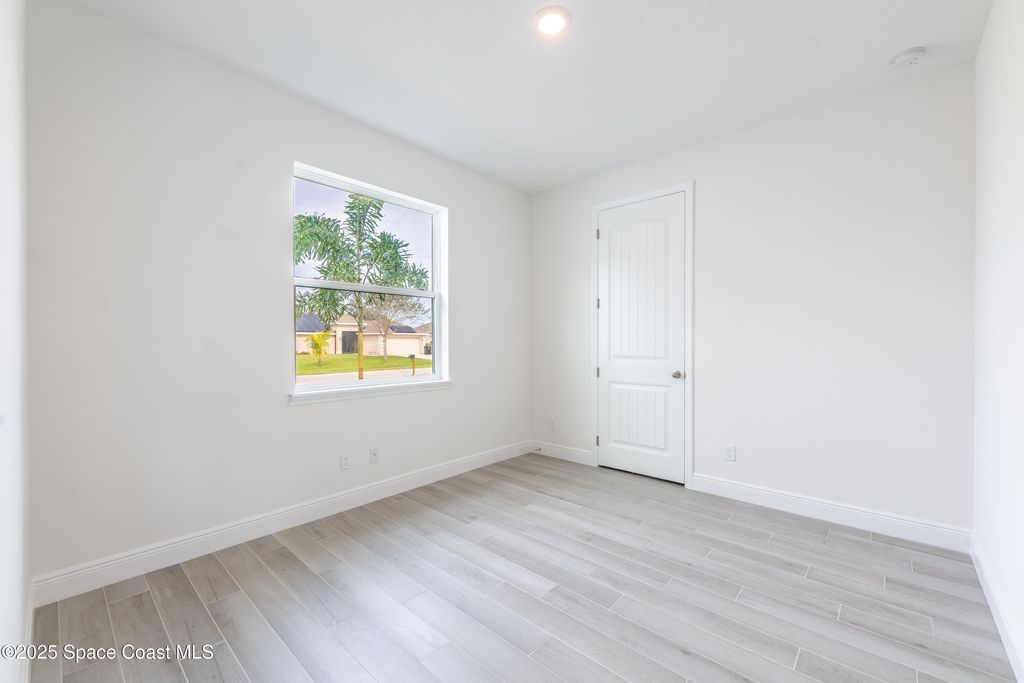 Photo of 514 Whitehall Avenue SW, Palm Bay, FL 32908 (MLS # 1057261)