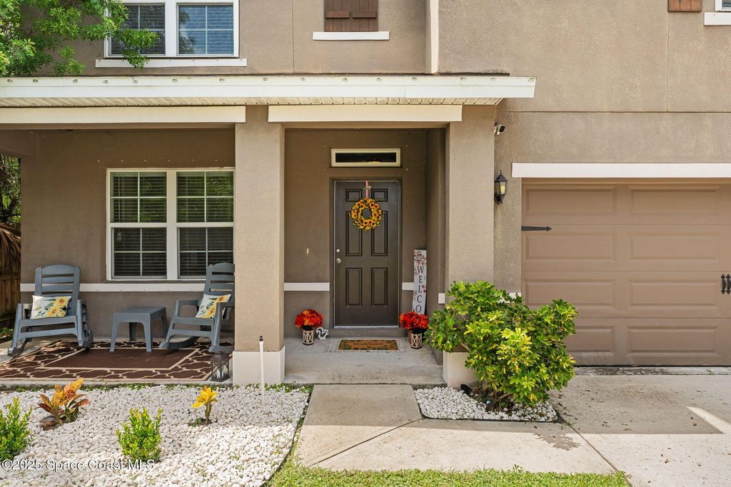 Photo of 262 Alamere Drive SW, Palm Bay, FL 32908 (MLS # 1057082)