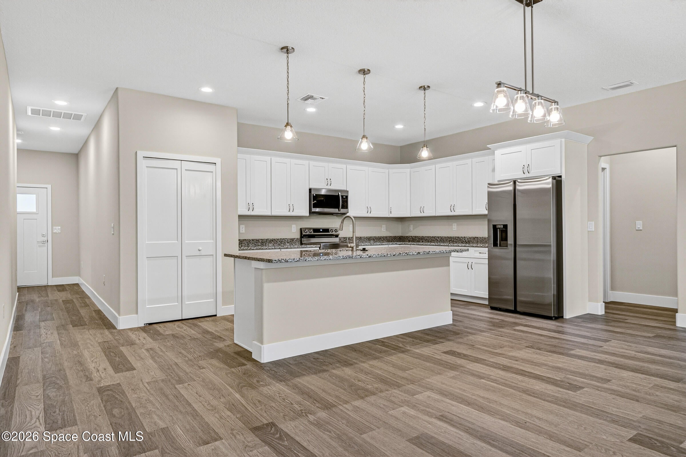 815 Walden Boulevard SE