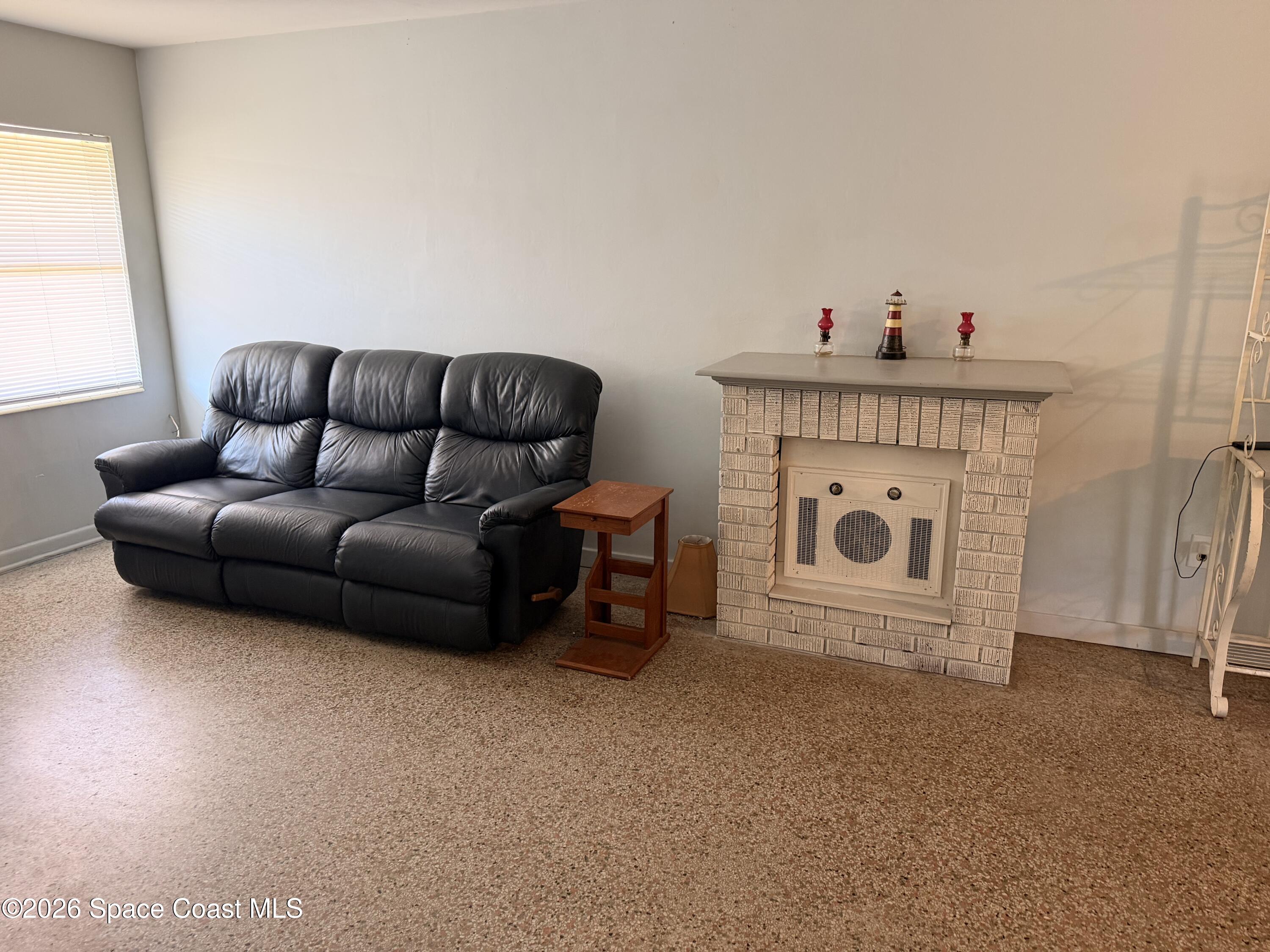 602 Josephine Street East