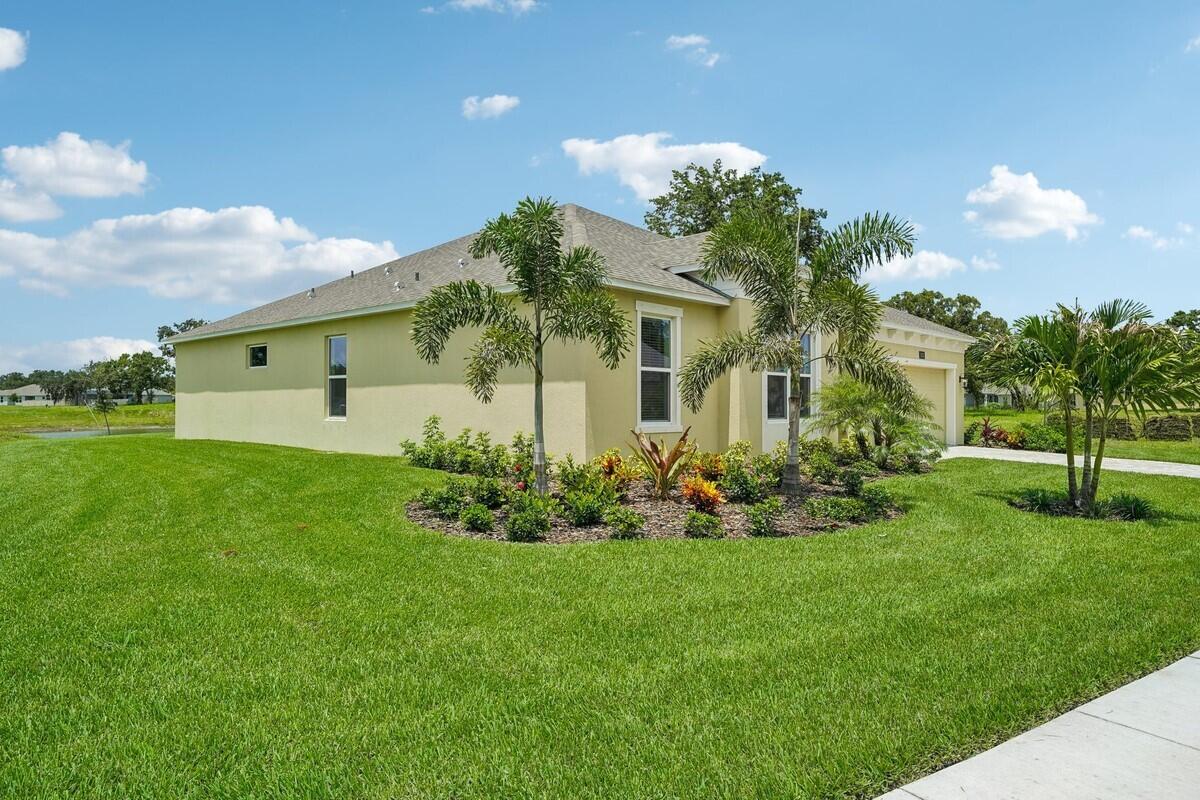 1233 Killian Drive NE