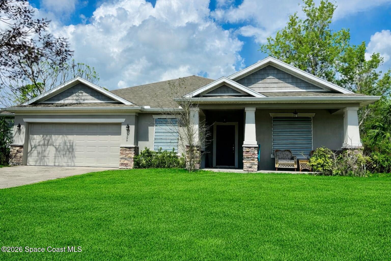 1706 Elmhurst Circle SE