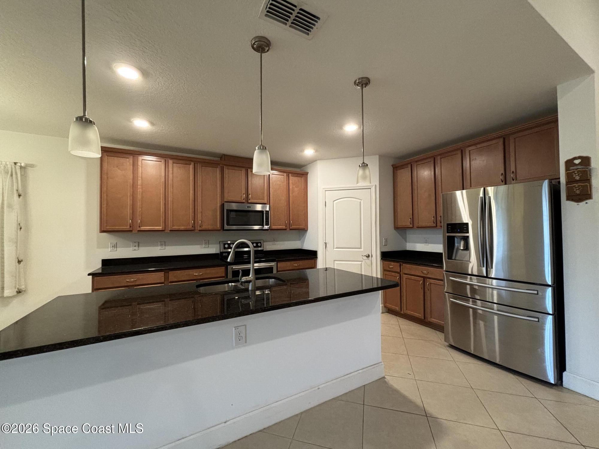 1706 Elmhurst Circle SE