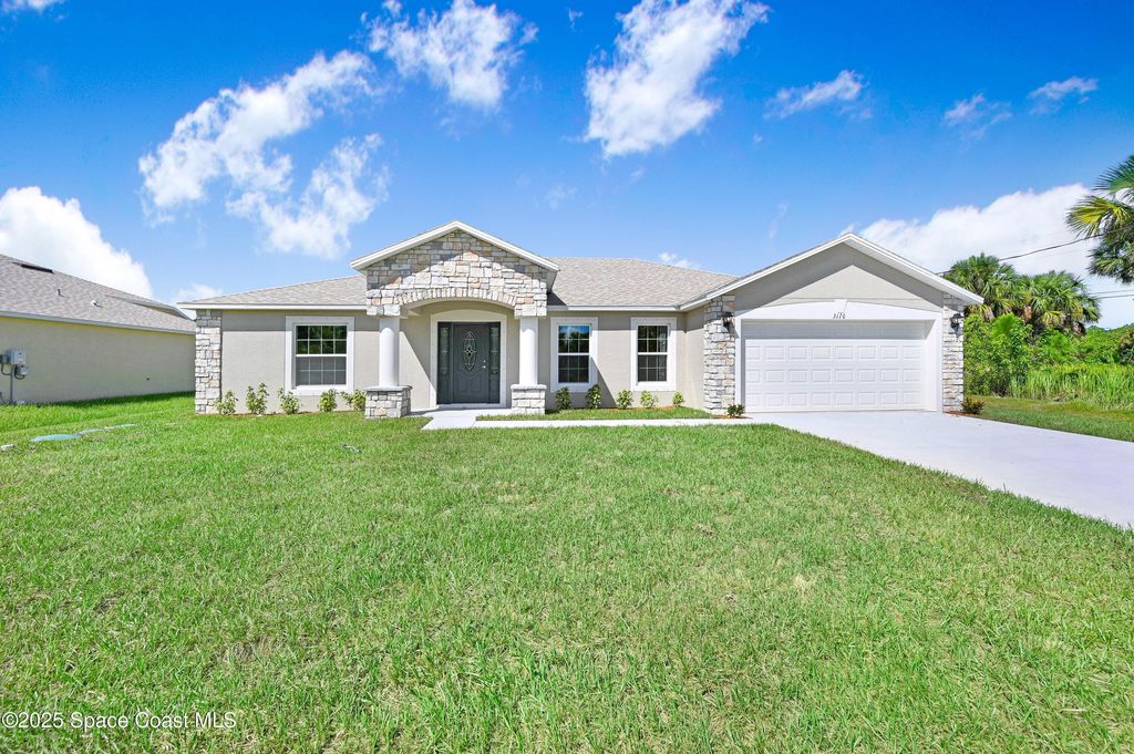 Photo of 3110 Lakeland Avenue SW, Palm Bay, FL 32908 (MLS # 1057906)