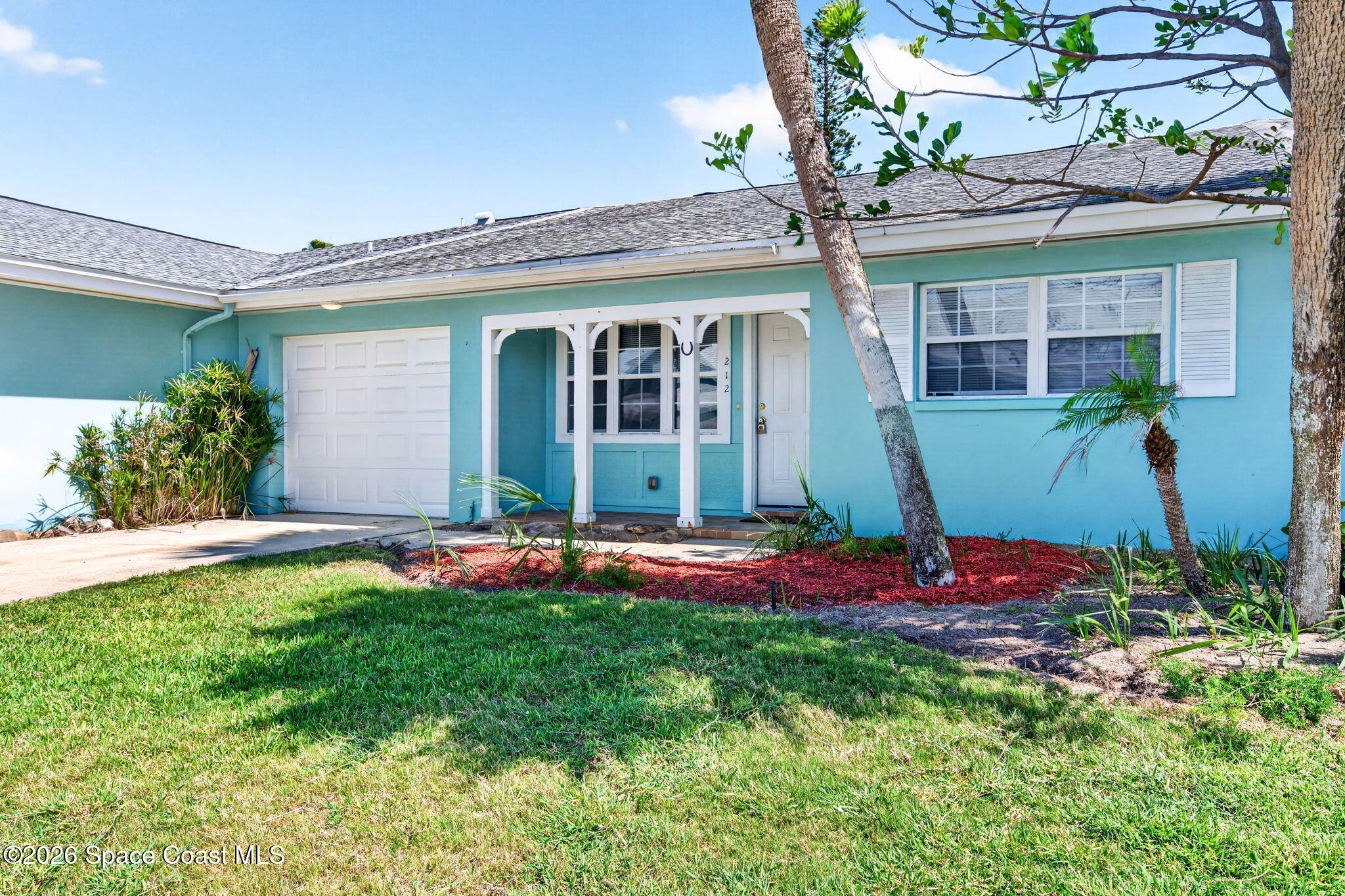212 Emerald Drive W