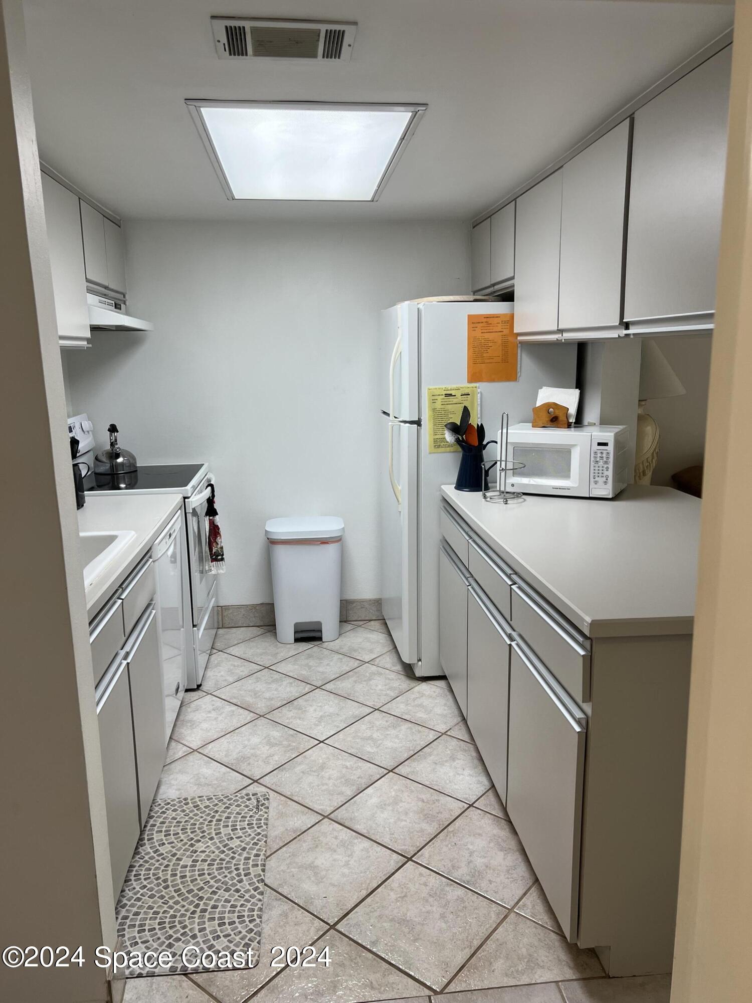 123 Seaport Boulevard T10