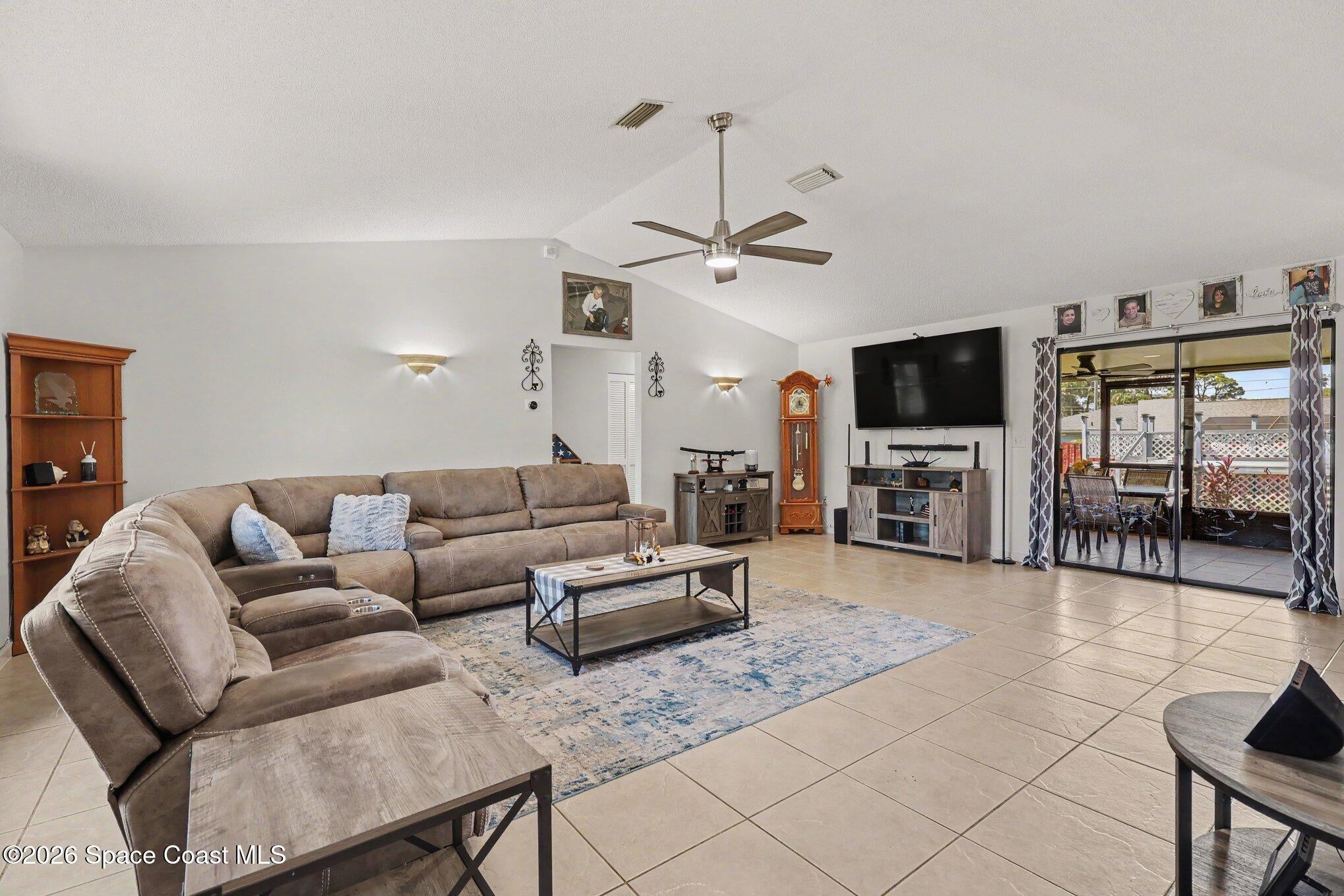 6126 Sunflower Drive