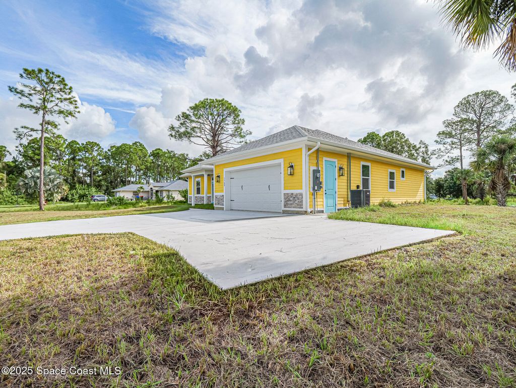 Photo of 7780 92nd Avenue, Vero Beach, FL 32967 (MLS # 1056653)