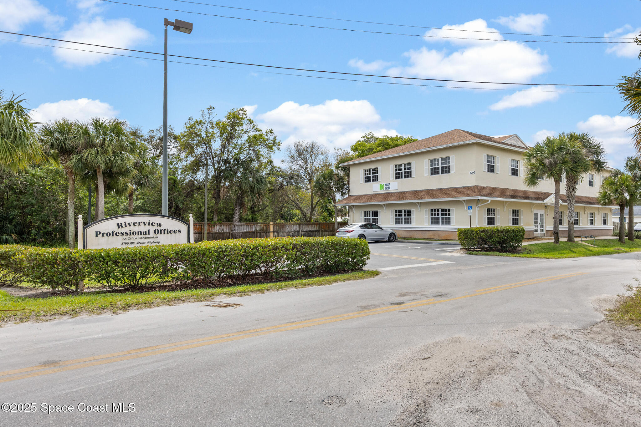 3790 Dixie Highway NE