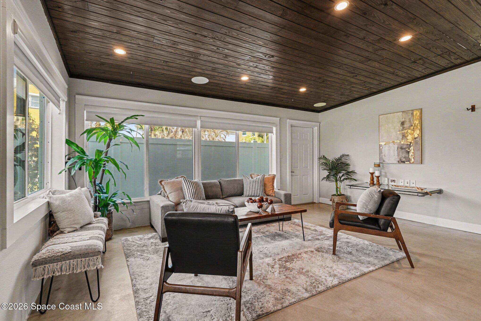 607 & 609 Madison Avenue