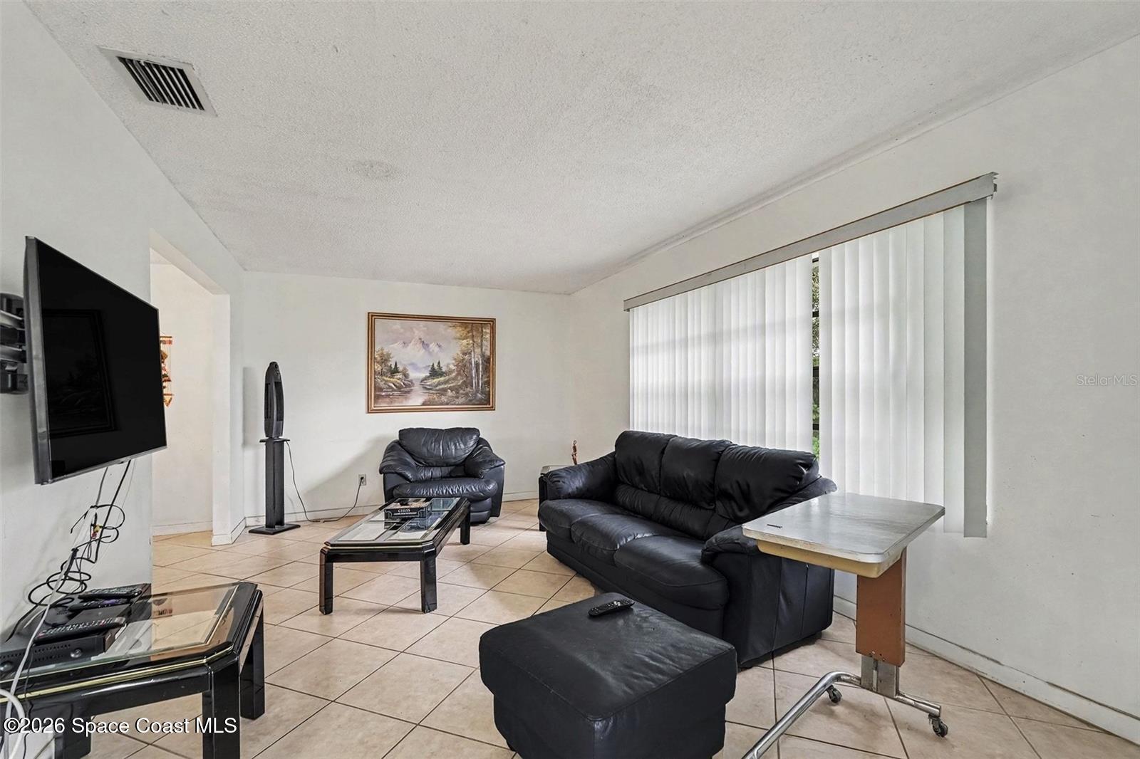 1198 Kevitt Court SE